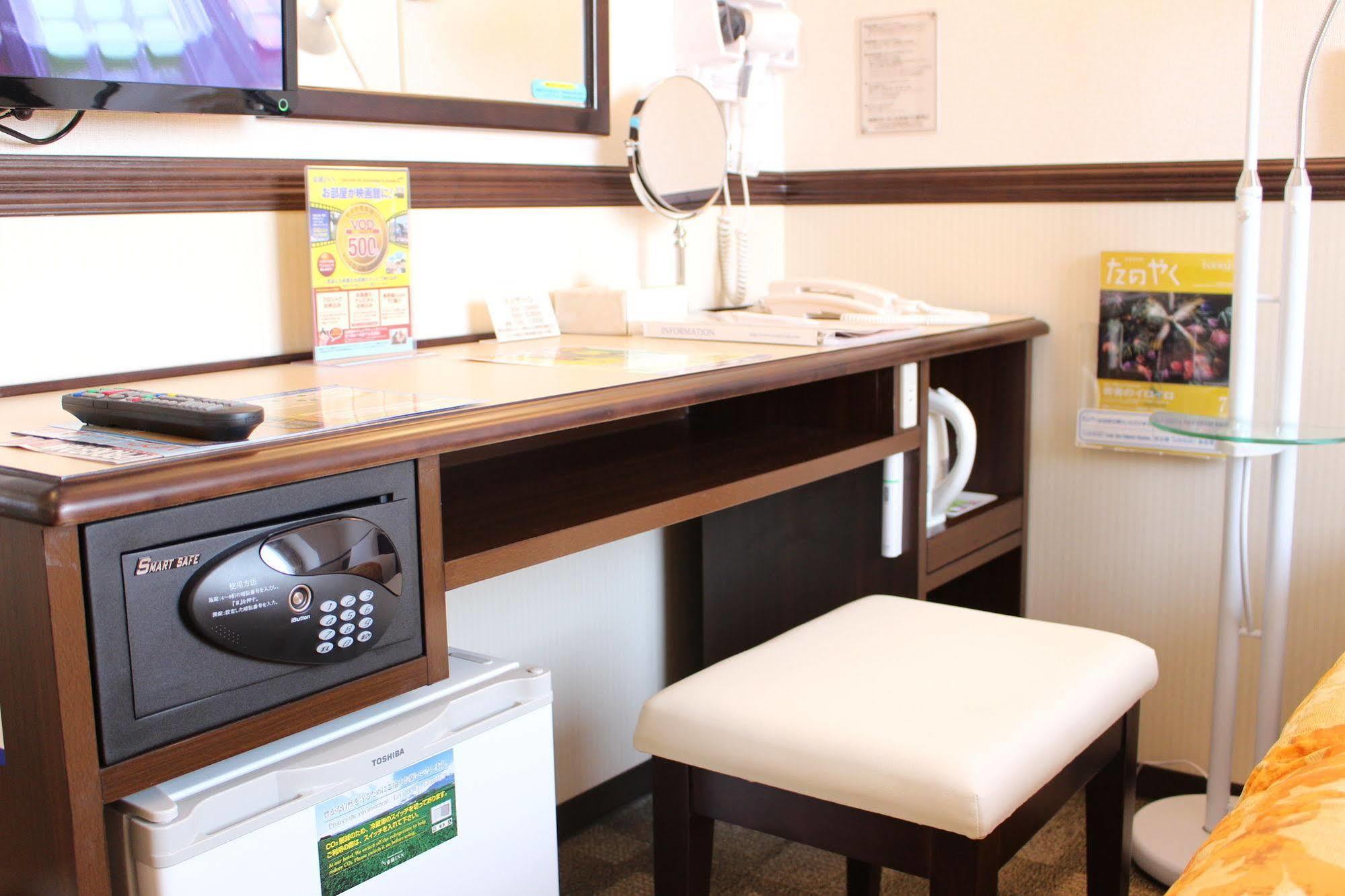 Toyoko Inn Kokura-Eki Minami-Guchi Kitakyushu Eksteriør bilde